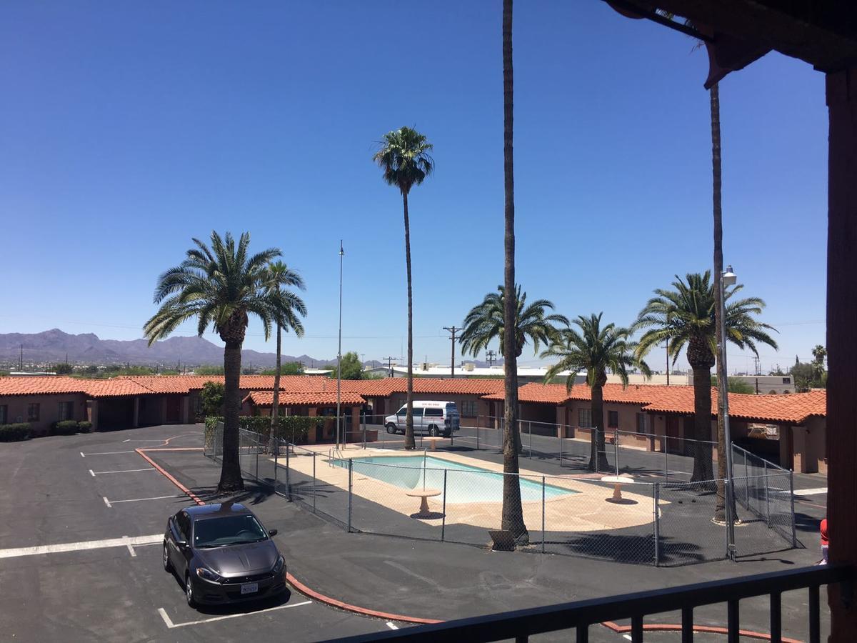 Highland Tower Motel Tucson Exteriör bild